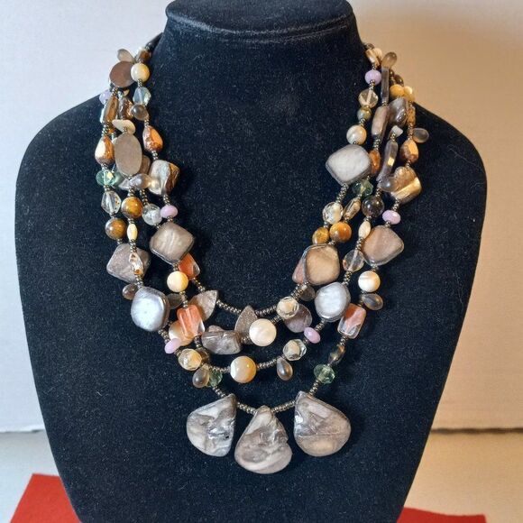 Four Strand Shell and Beaded necklace Cottagecore Nautical - Picture 1 of 7